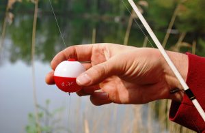 Mastering Float Fishing Techniques Essential Tips for Catching Surface Fish
