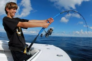 Unveiling the Secrets of Deep-Sea Fishing Proven Tips and Techniques for Landing Trophy Fish in Open Waters